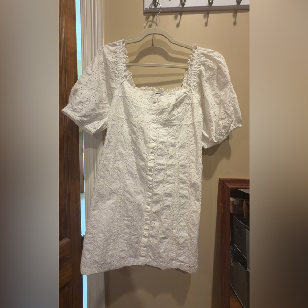 GAP White Eyelet Dress with Puff Sleeves